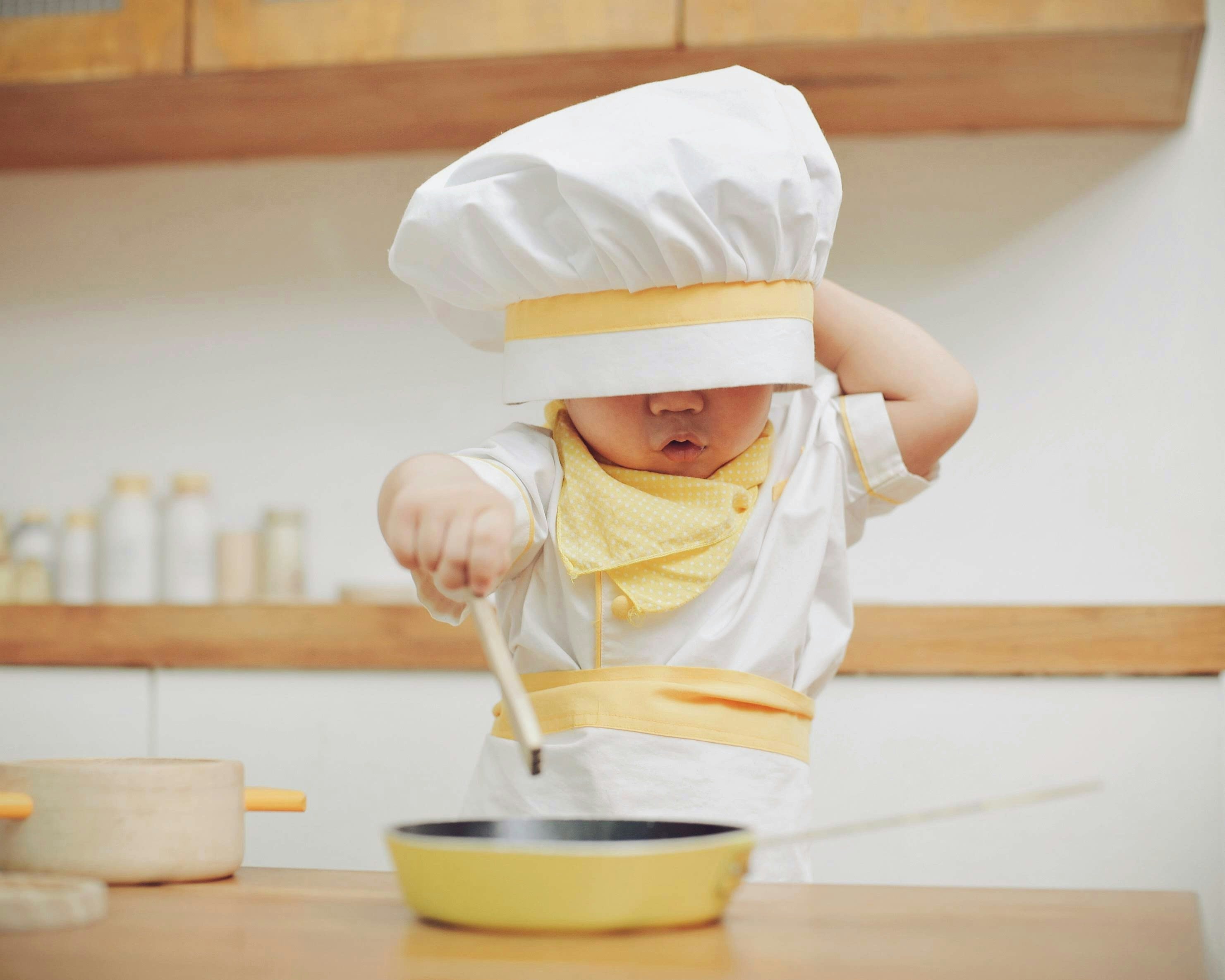 Generationskonflikt am Herd: Wie du die salzfreie Babyernährung gegenüber Großeltern erklärst - Lil Lui -  Backwaren für Babys und Kinder